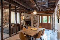 Logis face à l'Abbatiale à Beaulieu-sur-Dordogne