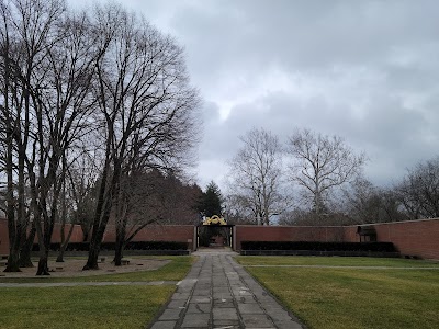 The Roofless Church