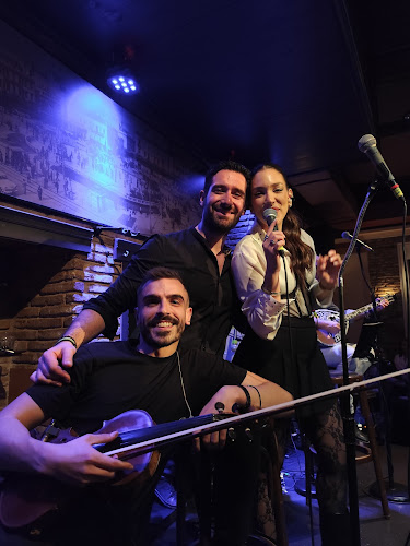 Comentarii opinii despre Το Ποντίκι Ρεμπετάδικο - Ζωντανή μουσική