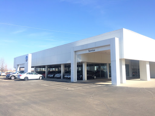 Volkswagen Service Center - Crown Volkswagen of Lawrence