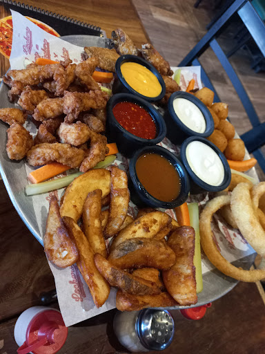 Lockers Sports Restaurant GUAYMAS