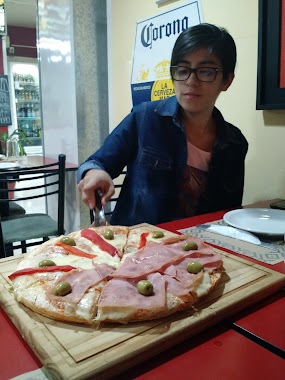 Pizzería Miguelito's Delivery, Author: Eduardo Guayquillan