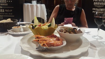 Photos of El P&oacute;sito