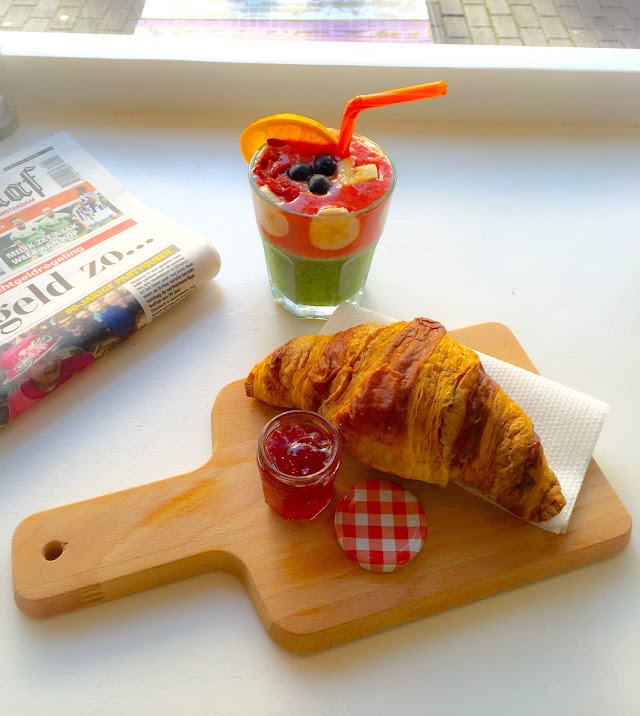 Cafe Chantilly