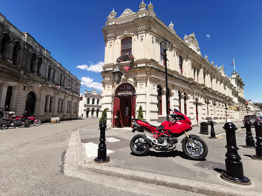 Dusty Visor Motorcycle tours and hire - Thumbnail