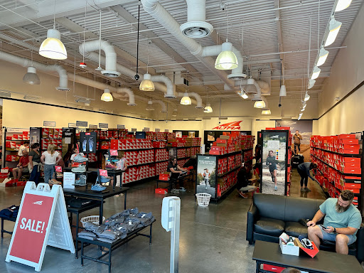 Altra Running Outlet Gallery - United States
