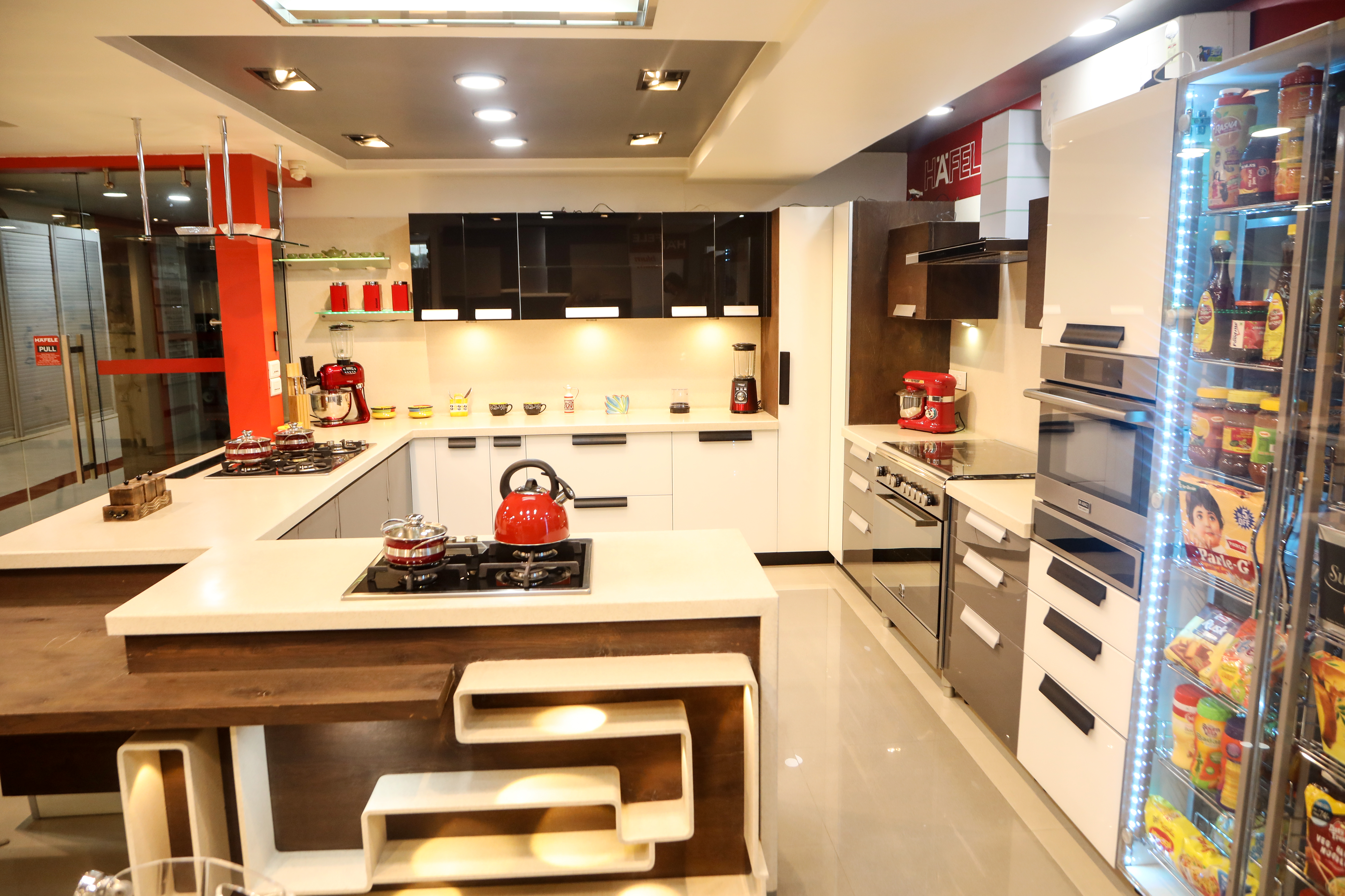 Store image