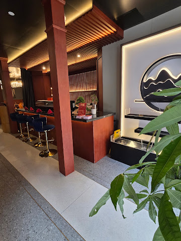 Upon The Palace by null