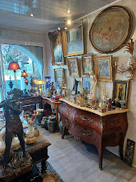 Photo n°8 de antiquite berger maurice à Bonneville (Magasin d'antiquités)