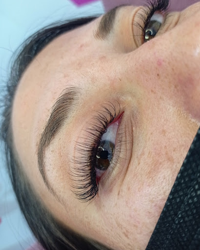 Yg'Lashes - Thumbnail