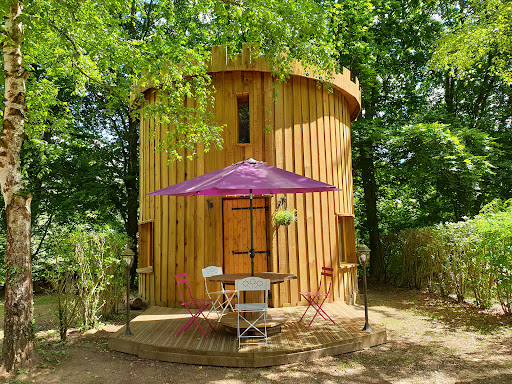 Camping et Hébergements Insolites Le Coeur de la Forêt