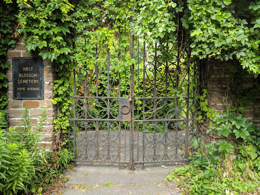 Holy Blossom Cemetery