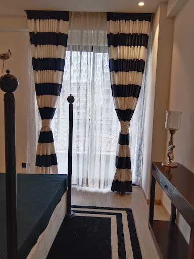 Gallery image 350