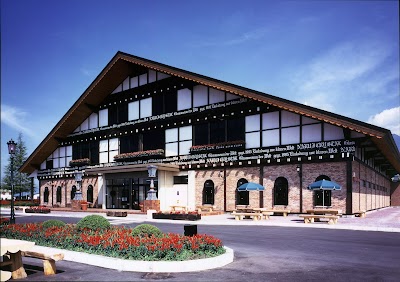 世界のガラス館 猪苗代店