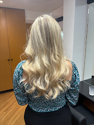 Photo n°19 de Hair Land à Orléans (Salon de coiffure)