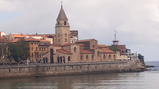 Umivale Activa Gallery - Spain