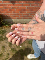 Photo n°19 de Justine fée des ongles - Harnes à Harnes (Salon de manucure)