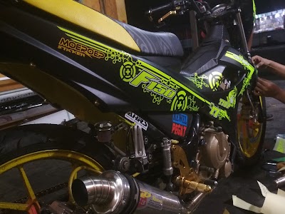 Photos of Moeroep Sticker Kartasura