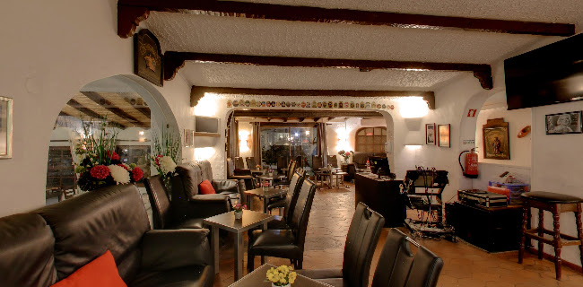 The Old House Karaoke Lounge Bar