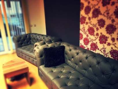 Фризьорски салон Стилисиммо - Младост