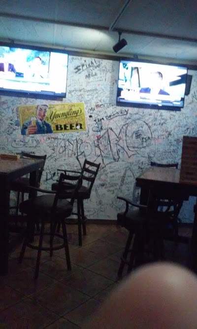 Photos of Bombay Liquors & Club