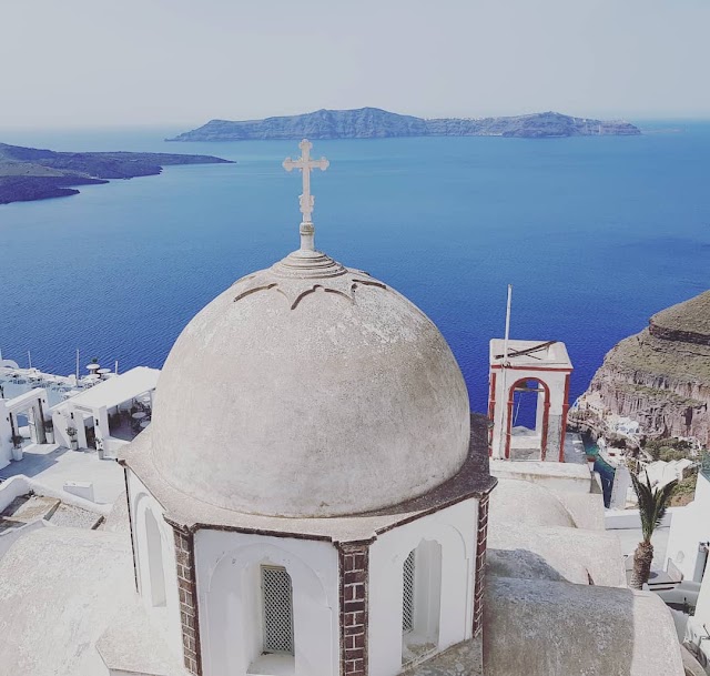 Santorini Reflexions Volcano Hotel