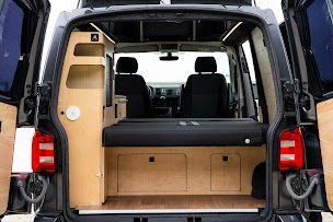 Photo n°17 de ALMO à Périgny (Concessionnaire de véhicules de loisirs)