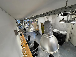 Photo n°19 de Le Capillarium à Tours (Salon de coiffure)