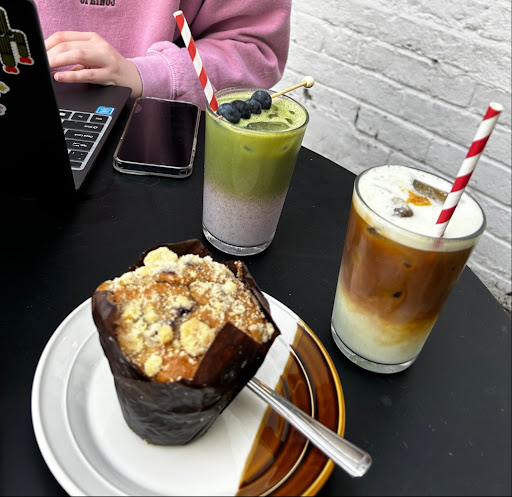 Mow's Coffee - Visual
