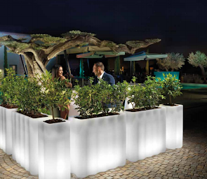 Photo n°15 de UVS CONSEILS ET PAYSAGES PARIS à Plaisir (Magasin d'articles pour l'aménagement paysager)