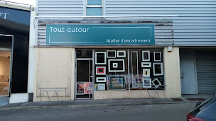 Photo n°1 de Tout Autour - La marie-louise à Juvignac (Magasin d'encadrement)