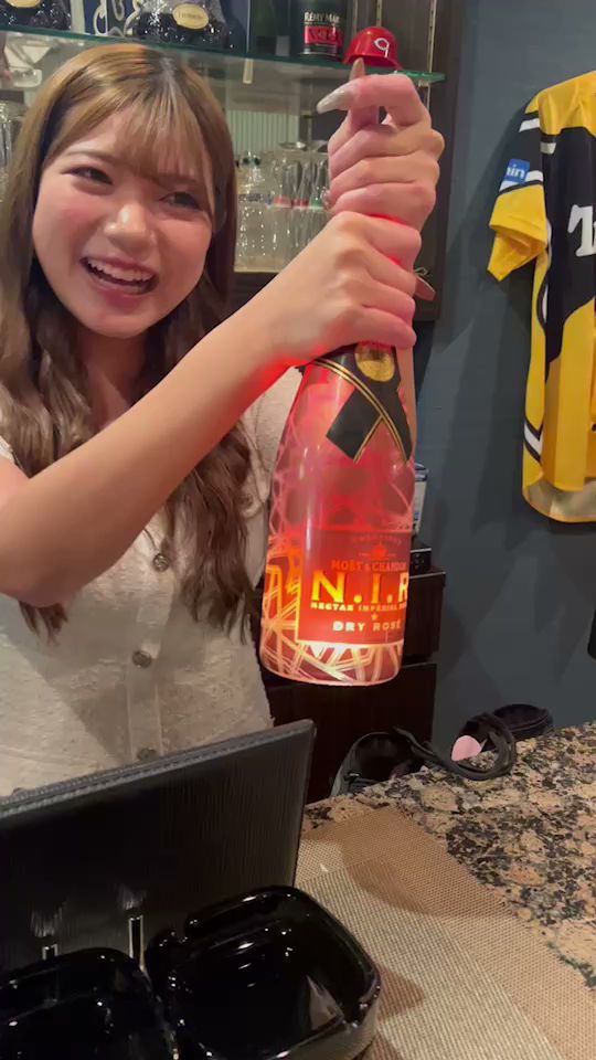 LOUNGE BAR SPADE/ガールズバー北新地/