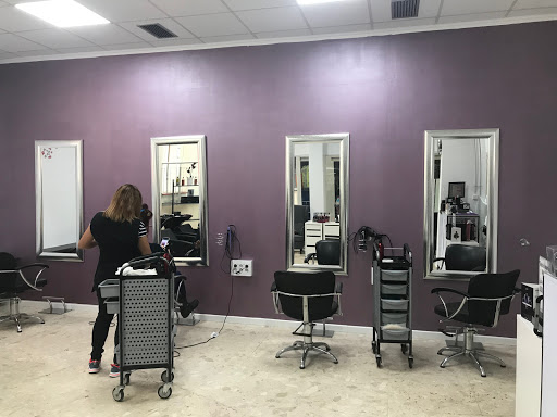 Natalia Cabezas Peluquería