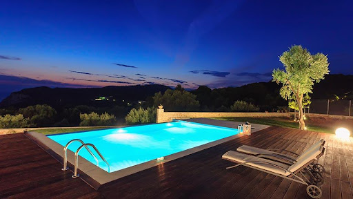 Photo de Expert Piscine Polyester à Valensole (04210)