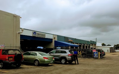 car-dealer