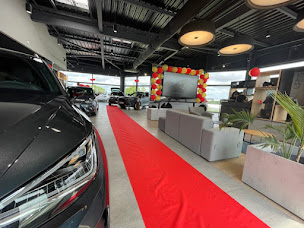 Photo n°10 de Seat Béziers Tressol-Chabrier à Béziers (Garage automobile)