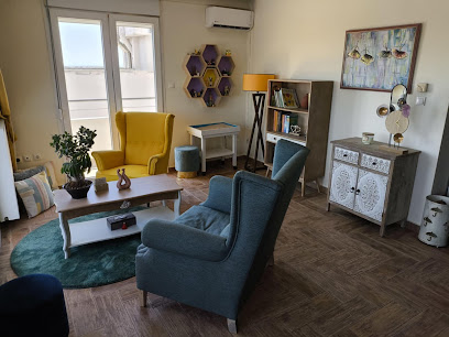 Δημήτριος Παπαδόπουλος, Ψυχολόγος A.Π.Θ., MSc Κλινικής Ψυχολογίας και Νευροψυχολογίας, εκπ. ψυχοθεραπείας Gestalt. Ευόσμος