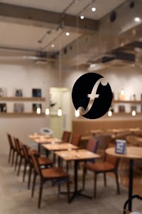 f 白金台(coffee and osake f by OCOCJ)