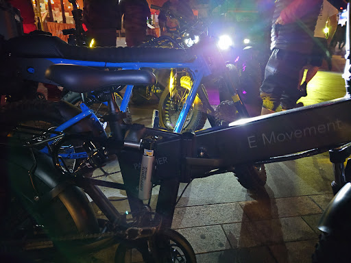 E MOVEMENT - Visual