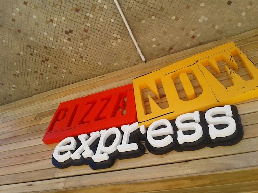 Pizza Now Express Valentin Alsina, Author: Adrian Pasut