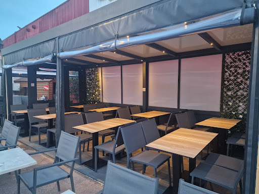 Photo 3 - LA CANTINE