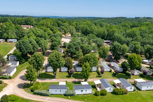 Photo n°60 de Camping Sandaya le Carbonnier - Dordogne - 4 étoiles à Saint-Martial-de-Nabirat (Piscine)