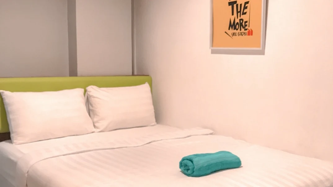 Holabeds Hotel / Hostel