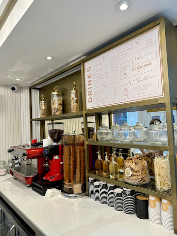 Alandas Gelato by null