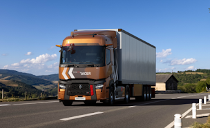 Photo n°6 de RENAULT TRUCKS COIGNIERES / PIAGGIO / KLEUSTER - CHAPELIER à Coignières (Agence de location de fourgonnettes)