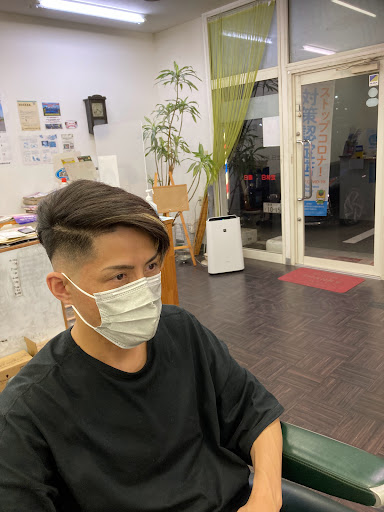 散髪屋 barbershop 伊勢崎