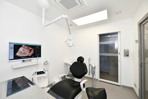 Photo n°5 de Docteur Solal Abitbol à Saint-Gratien (Parodontiste spécialiste des implants dentaires)