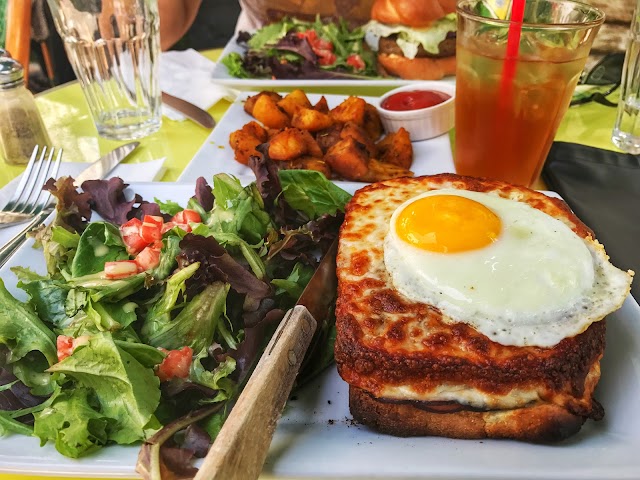 Cafe Chez Marie
