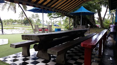 Photos of Pacific Harbour Arts Village