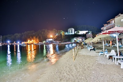 Manolo beach bar